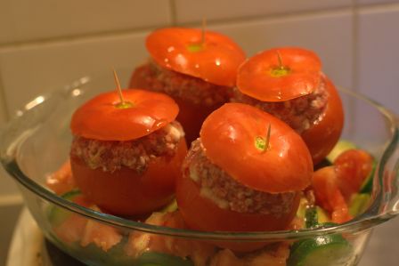 Tomates Farcies sur lit de courgettes
